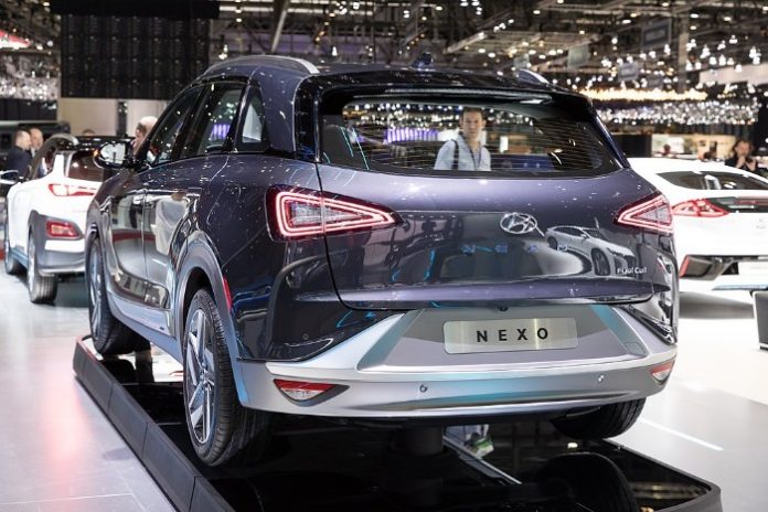  El primer vehículo eléctrico de celda de combustible de hidrógeno Hyundai NEXO vendido a un cliente en California