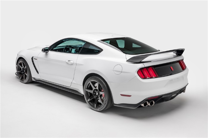 2015 Ford Shelby Mustang GT350R - rear side view