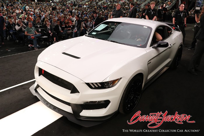 2015 Ford Shelby Mustang GT350R - front side view at the auction
