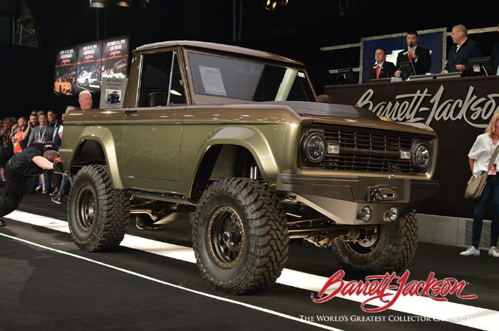 1966 Ford Bronco Custom SUV - front side view
