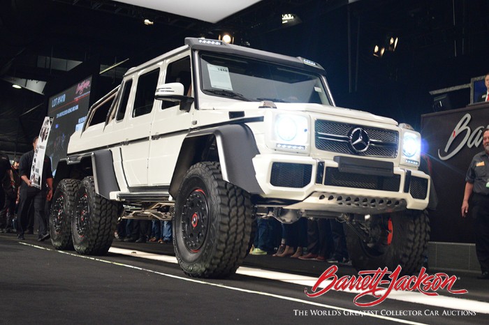 2014 Mercedes G63 6X6 - front side view