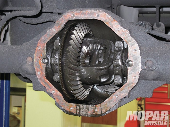 2003 Dodge Ram Rear Open differential - open cover