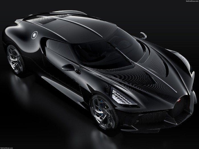 Bugatti La Voiture Noire - front side view render