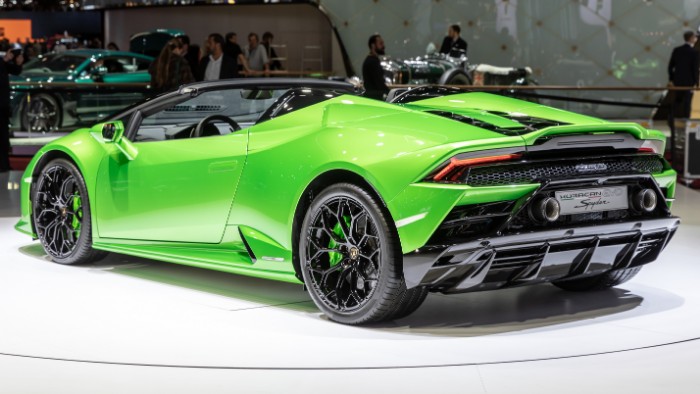 Lamborghini Huracan Evo Spyder - rear side view