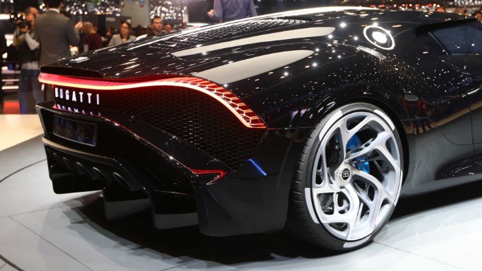 Bugatti La Voiture Noire - rear quarter panels