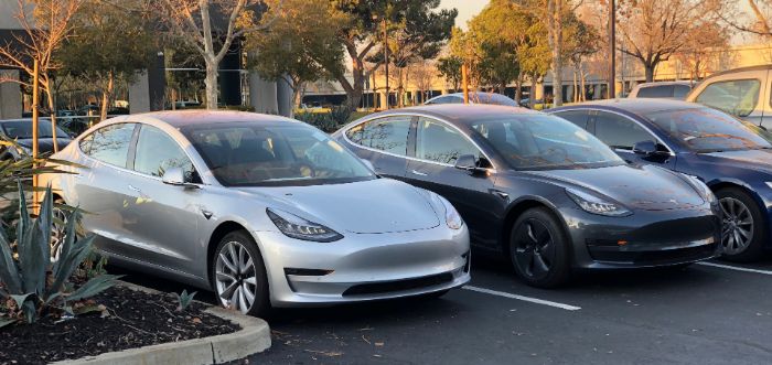 Tesla Model 3 - parking lot