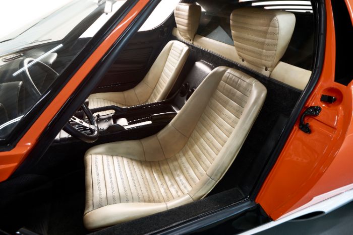 Lamborghini Miura P400 - interior