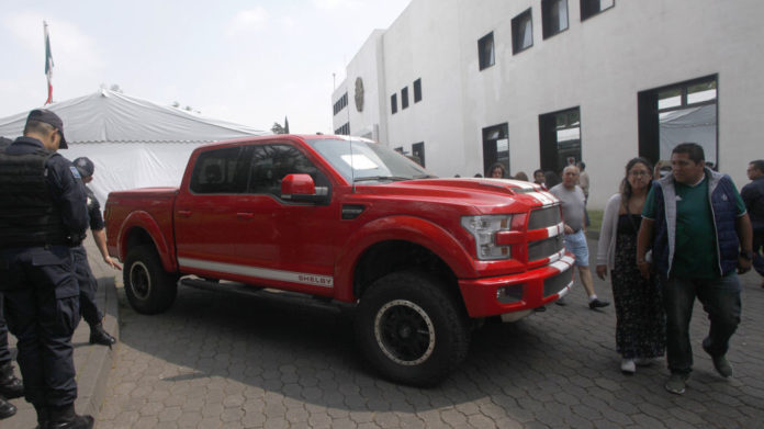 Red Shelby Pickup auctioned in Mexico