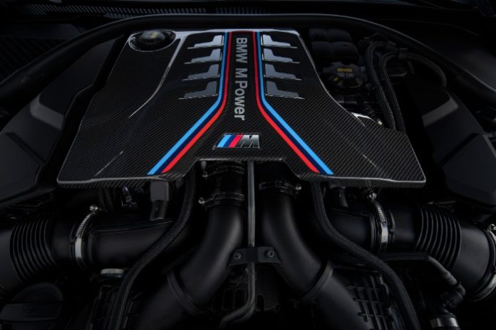 2020 BMW M8 Engine